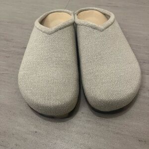Rothy's Casual Clog in Dove